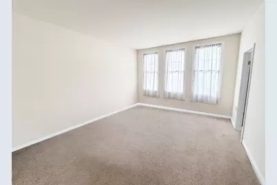 [Address not provided], Elgin, IL 60120 - Photo 18