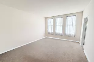 [Address not provided], Elgin, IL 60120 - Photo 18