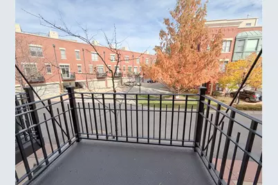 [Address not provided], Elgin, IL 60120 - Photo 8