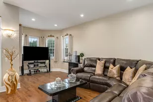 101 Bell Ct, Oswego, IL 60543 - Photo 10