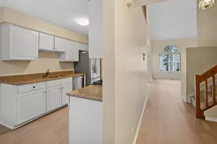 1252 S Parkside Dr, Palatine, IL 60067 - Photo 12