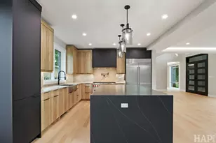 2700 Fontana Dr, Glenview, IL 60025 - Photo 10