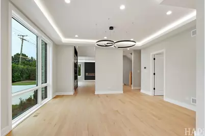 2700 Fontana Drive, Glenview, IL 60025 - Photo 18