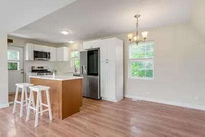 201 W Potomac Avenue, Lombard, IL 60148 - Photo 8