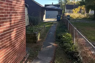 540 148th Pl E, Harvey, IL 60426 - Photo 18