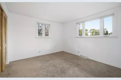 104 E Lincoln Street, Mount Prospect, IL 60056 - Photo 10