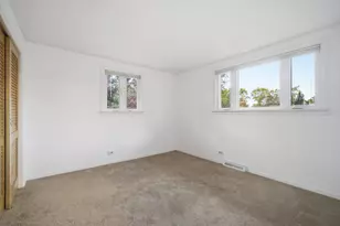 104 E Lincoln St, Mount Prospect, IL 60056 - Photo 10