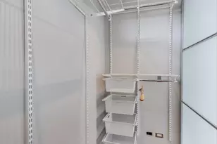 2401 W Ohio St, Chicago, IL 60612 - Photo 38