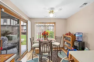 911 Patricia Ln, Crete, IL 60417 - Photo 10