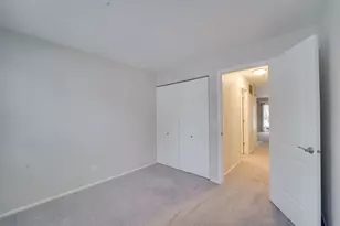 160 Stirling Ln, Schaumburg, IL 60194 - Photo 16