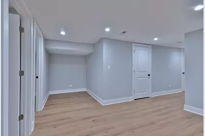 9322 S Euclid Avenue, Chicago, IL 60617 - Photo 34