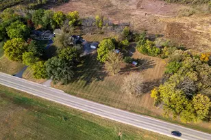 6155 S Perryville Rd, Cherry Valley, IL 61016 - Photo 4