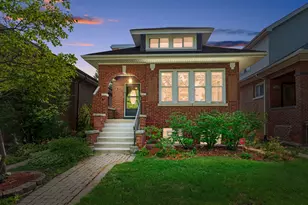 936 N Ridgeland Ave, Oak Park, IL 60302 - Photo 2