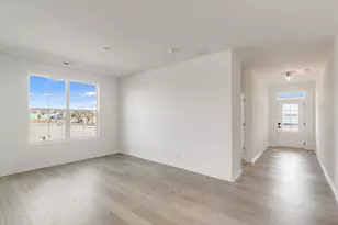 730 Alberta Ave, Oswego, IL 60543 - Photo 2