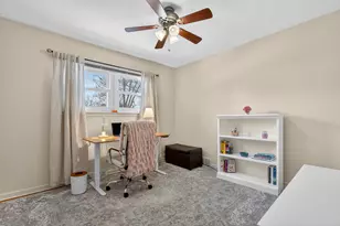 [Address not provided], Wheeling, IL 60090 - Photo 22