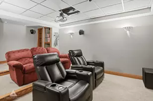 11008 Laurel Hill Dr, Orland Park, IL 60467 - Photo 46