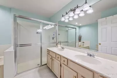 250 Lynwood Lane, Bloomingdale, IL 60108 - Photo 14