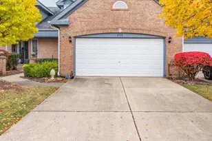 250 Lynwood Ln, Bloomingdale, IL 60108 - Photo 32