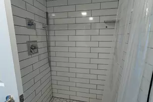 905 Center St, Des Plaines, IL 60016 - Photo 8