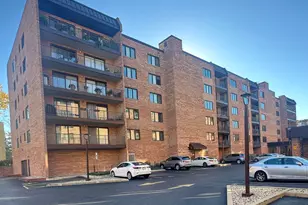 905 Center St, Des Plaines, IL 60016 - Photo 1