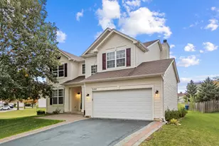 2197 Wilson Creek Cir, Aurora, IL 60503 - Photo 2