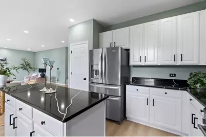 2197 Wilson Creek Circle, Aurora, IL 60503 - Photo 14