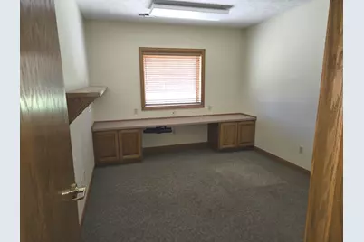 211 E Il Route 38 Highway, Rochelle, IL 61068 - Photo 6