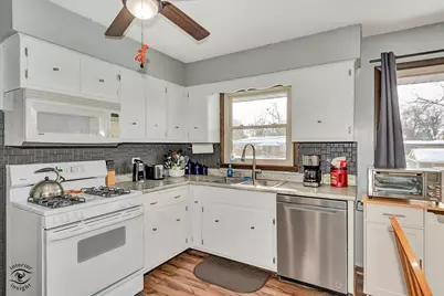 550 Chestnut Lane, Beecher, IL 60401 - Photo 8