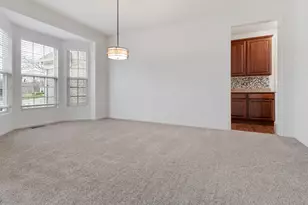 7 Snead Ct, Bolingbrook, IL 60490 - Photo 6