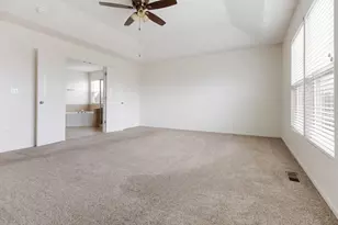 7 Snead Ct, Bolingbrook, IL 60490 - Photo 18