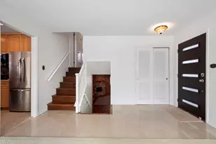 8905 N Parkside Ave N, Morton Grove, IL 60053 - Photo 8