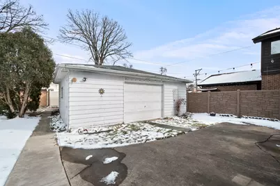 [Address not provided], Morton Grove, IL 60053 - Photo 26