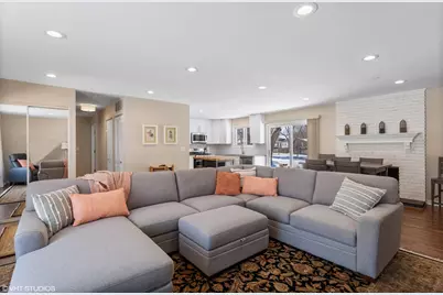 1915 Farmington Court, Naperville, IL 60565 - Photo 6