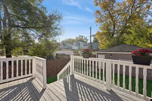3733 W Sunnyside Ave, Chicago, IL 60625 - Photo 38
