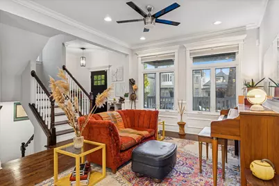 3733 W Sunnyside Avenue, Chicago, IL 60625 - Photo 2