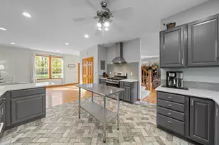 43W140 Campton Hills Rd, Elburn, IL 60119 - Photo 12