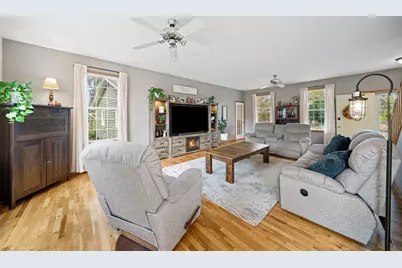 43W140 Campton Hills Road, Elburn, IL 60119 - Photo 8