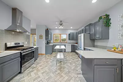 43W140 Campton Hills Road, Elburn, IL 60119 - Photo 10