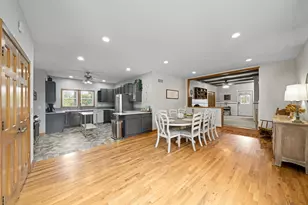 43W140 Campton Hills Rd, Elburn, IL 60119 - Photo 14