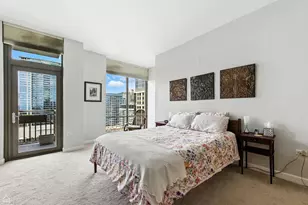 1335 S Prairie Ave, Chicago, IL 60605 - Photo 10