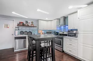 852 W Grace St, Chicago, IL 60613 - Photo 6