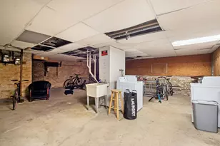 852 W Grace St, Chicago, IL 60613 - Photo 14