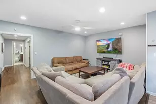 852 W Grace St, Chicago, IL 60613 - Photo 4