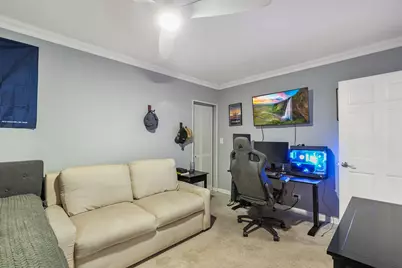 852 W Grace Street #T, Chicago, IL 60613 - Photo 12