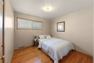 3424 S 55th Ct, Cicero, IL 60804 - Photo 10