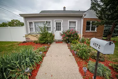 4572 Rumsey Avenue, Oak Lawn, IL 60453 - Photo 1