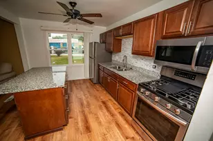 4572 Rumsey Ave, Oak Lawn, IL 60453 - Photo 8