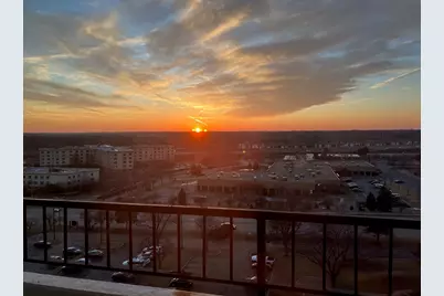 2005 S Finley Road #1202, Lombard, IL 60148 - Photo 8