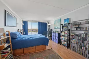 2005 S Finley Rd, Lombard, IL 60148 - Photo 18