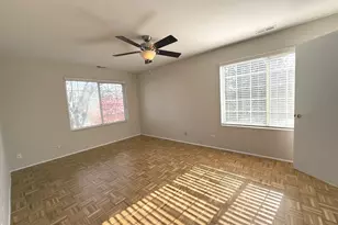 408 Trenton Ct, Aurora, IL 60504 - Photo 6